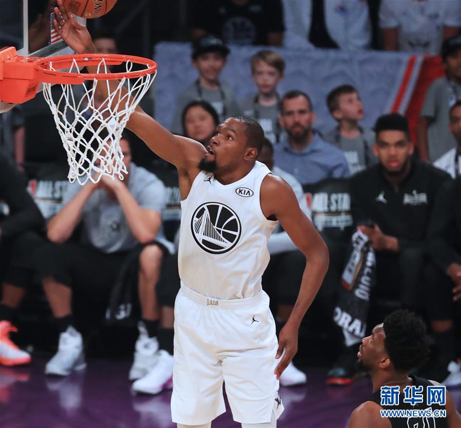 太阳成集团tyc7111cc-京张高铁全线“四电”设备房屋主体工程全部完工(图2) 太阳成集团tyc7111cc