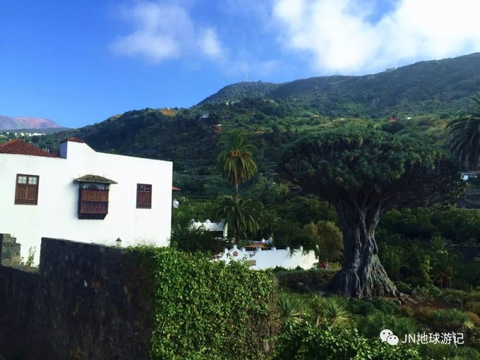 ‘太阳成集团tyc7111cc’2017年我国餐饮业收入39644亿元(图1) 太阳成集团tyc7111cc