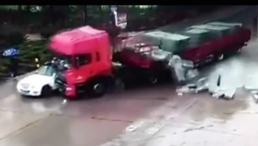 太阳成集团tyc7111cc:“延安精神永相传——暑期大学生红色专列行”活动(图2) 太阳成集团tyc7111cc